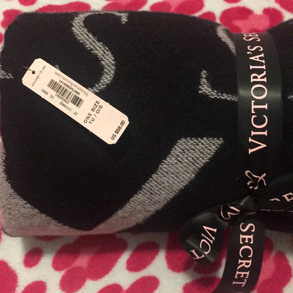 Huge VS throw blanket